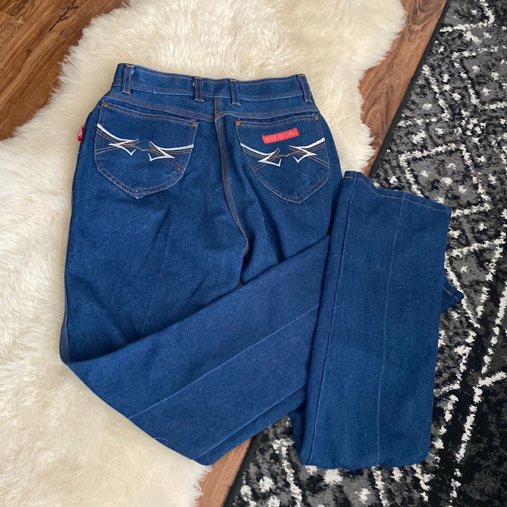 Vtg high rise straight leg Braxton jeans.